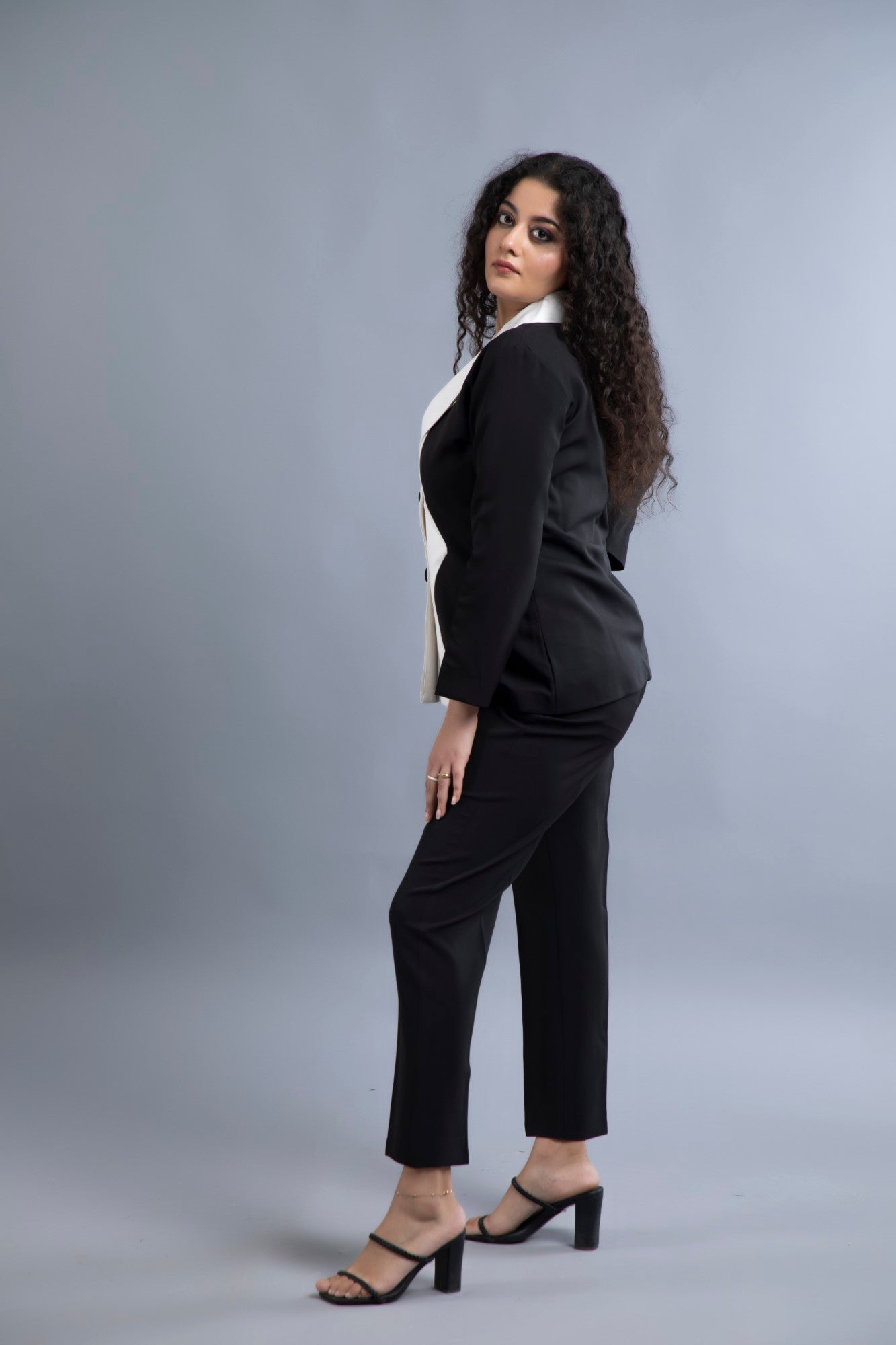 Monochrome Wave Blazer Set